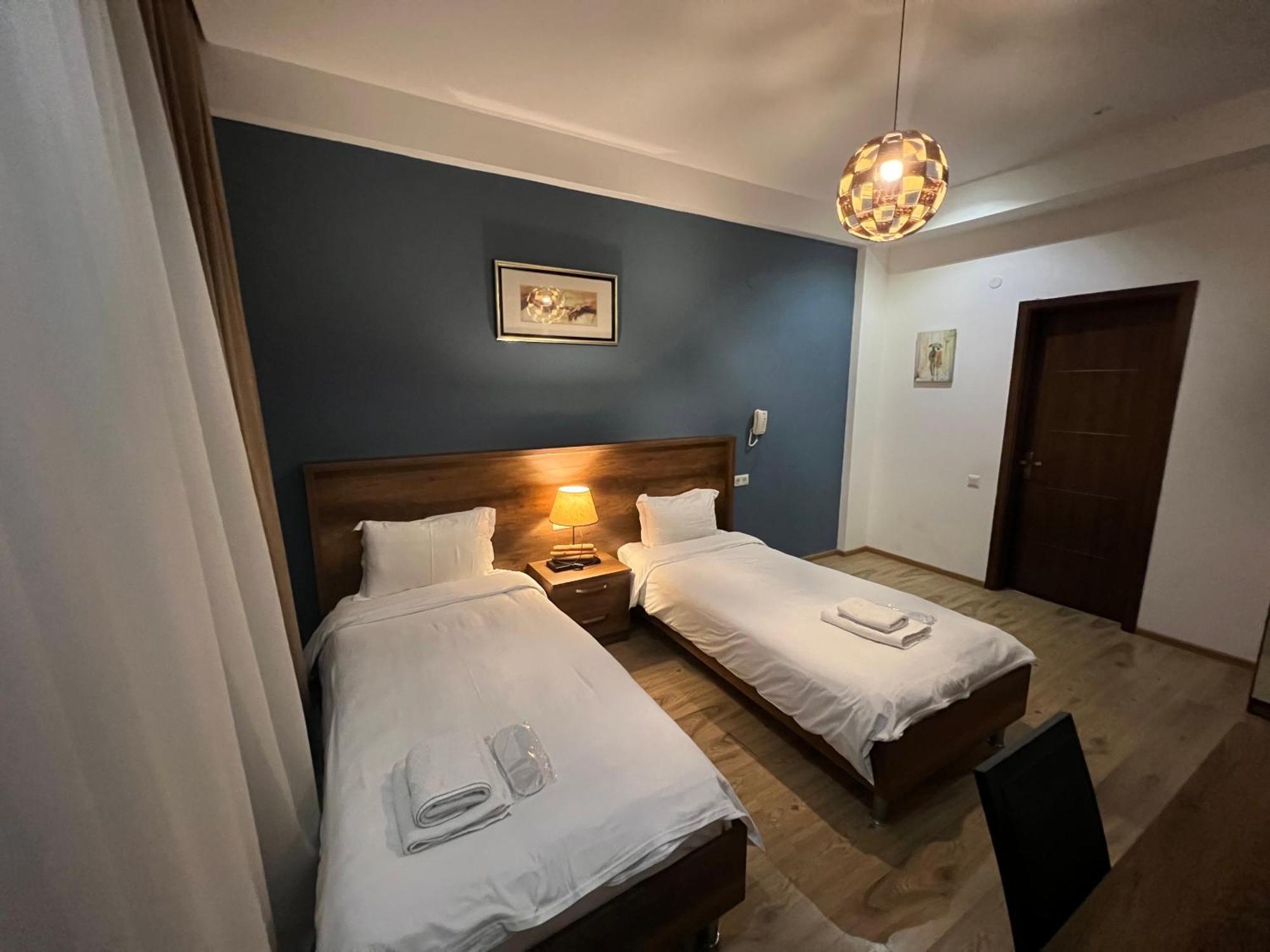 Hotel King Tom Tbilisi Exterior photo